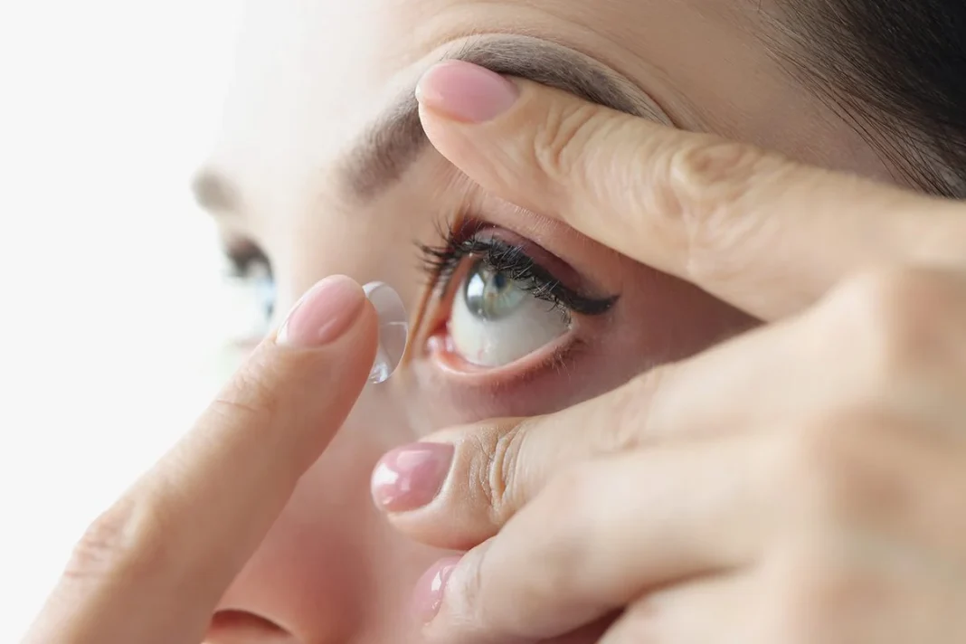 LENTES DE CONTACTO QUE AYUDAN A DALTÓNICOS