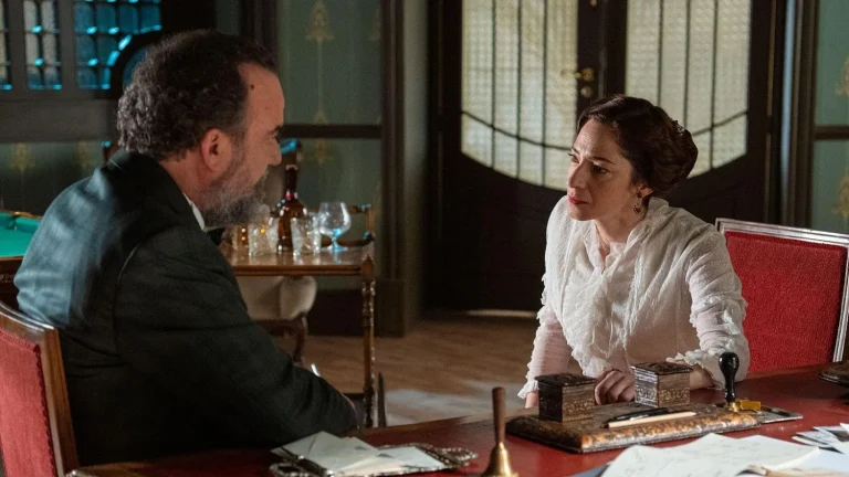‘La Promesa’: La verdad sobre el pasado de Curro enfrenta a Eugenia, Leocadia y Alonso  
