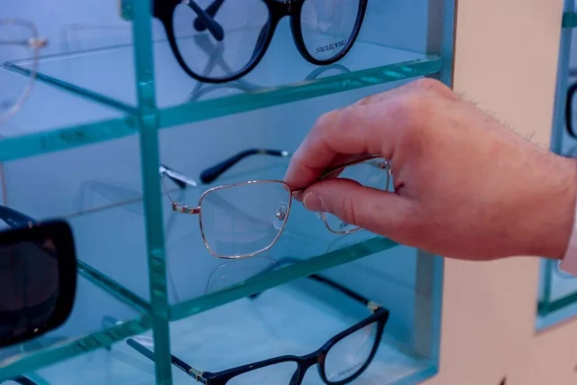 La Ayuda Del Gobierno Para Gafas Y Lentillas Gratis También Genera Crispación: «Todo Para Los Menores Y Los Mayores»
