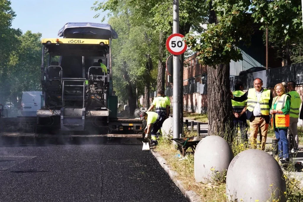 Madrid Gasta Más De 12 Millones De Euros En Cambiar El Pavimento En Plena Ola De Calor Y Movilidad 1 Las Obras Se Concentran En Zonas De Alto Tránsito Pese A Las Temperaturas Extremas