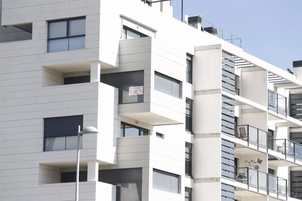 El Nuevo Veto A Pisos Turísticos Explica El Encarecimiento Crónico Del Alquiler De Madrid 1 Los Barrios Más Afectados: Del Turismo Al Éxodo Vecinal