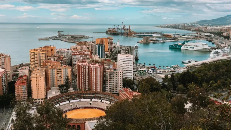 Guía Completa sobre el Alquiler Vacacional y la Gestión de Apartamentos Turísticos en Málaga
