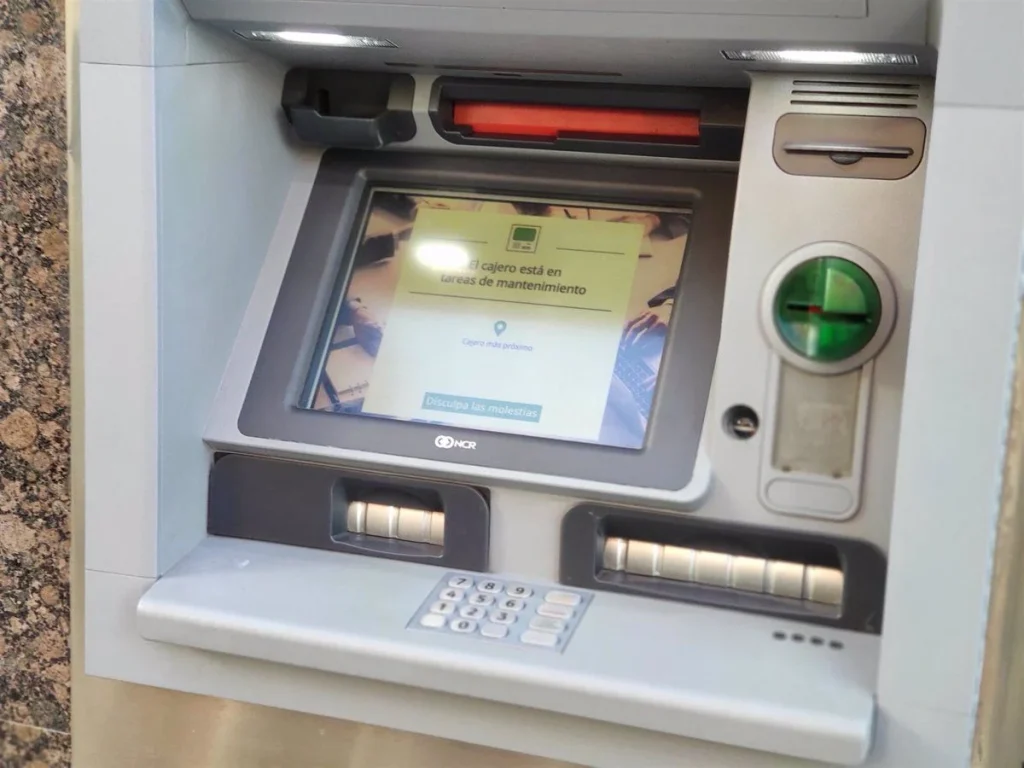 Revolución Silenciosa En Los Cajeros De Los Bancos Españoles 4 ¿Qué Beneficios Aportarán Estos Cambios A Los Usuarios?