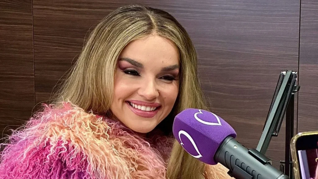 Qué podemos esperar de Melody en la rueda de prensa