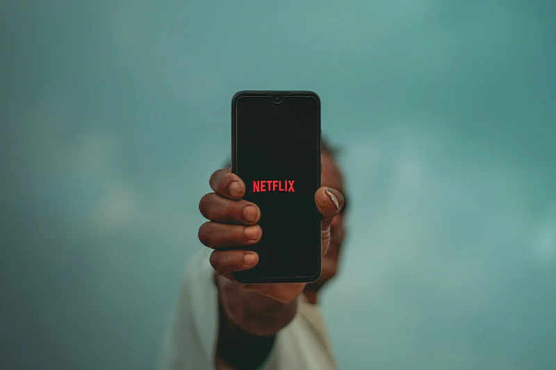 Renovaciones Automáticas En Netflix, Dazn_