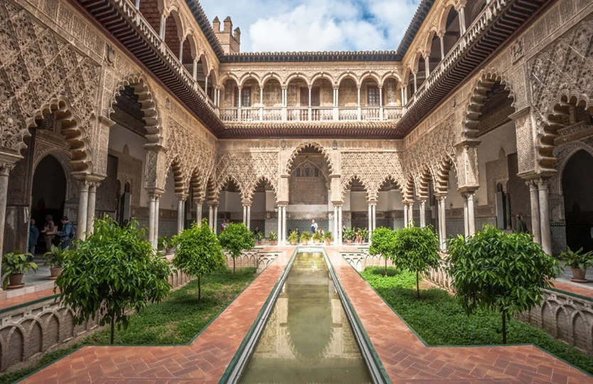 La Feria De Abril 2025: Sevilla Recupera La Esencia De Su Fiesta 1 Real Alcazar De Sevilla. Turismo De Sevilla