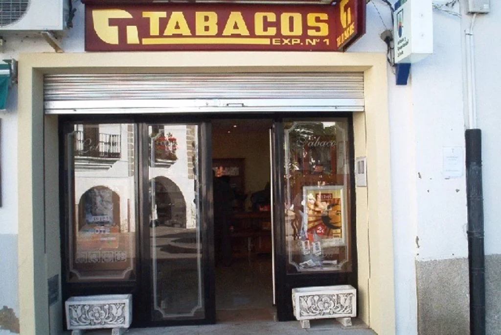 Nuevo Vaivén De Precios Del Tabaco En España Entre Mafias, Falta De Mano De Obra Y Restricciones Europeas 4 Tendencia A La Baja En El Consumo De Tabaco