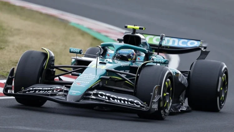 Aston Martin Tira La Casa Por La Ventana En Los Dominios De Ferrari: 7 Mejoras Para Fernando Alonso 1 Aston Martin Alonso Imola Fuente: Amrf1