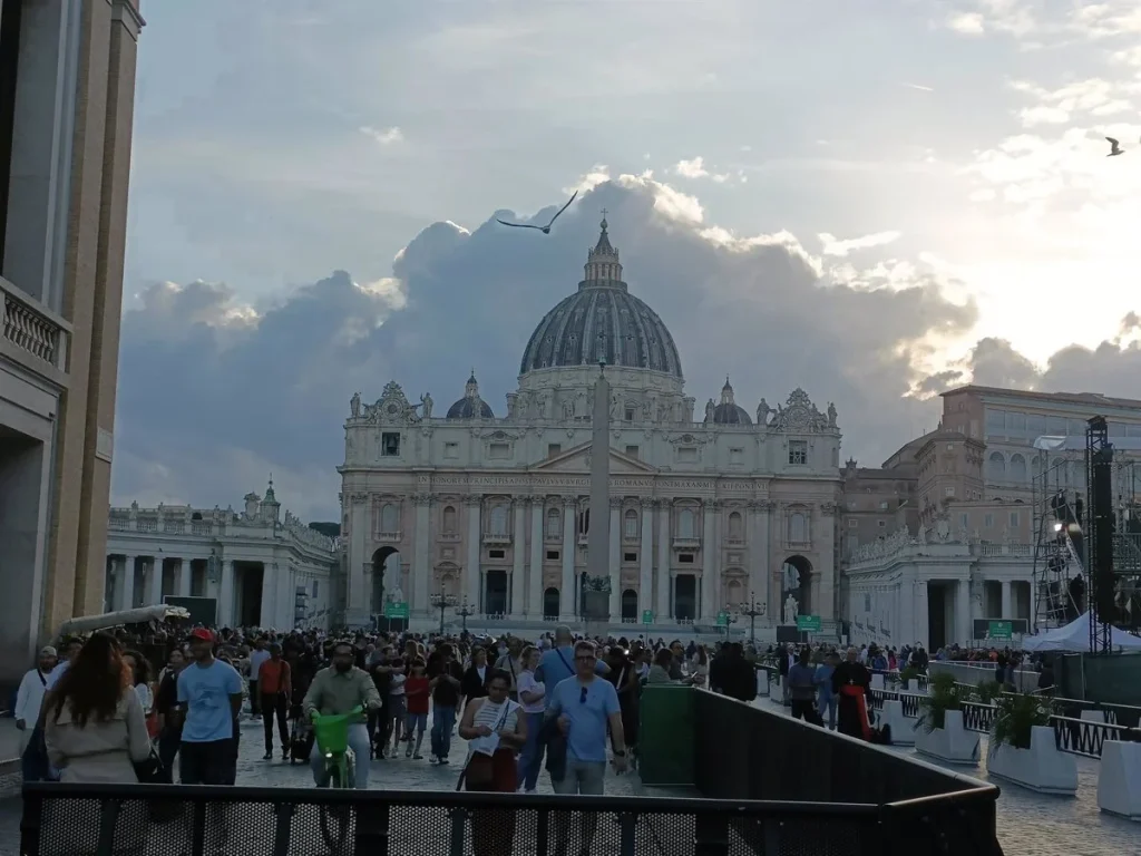 El Vaticano Se Blinda Por El Cónclave Para Elegir Nuevo Papa