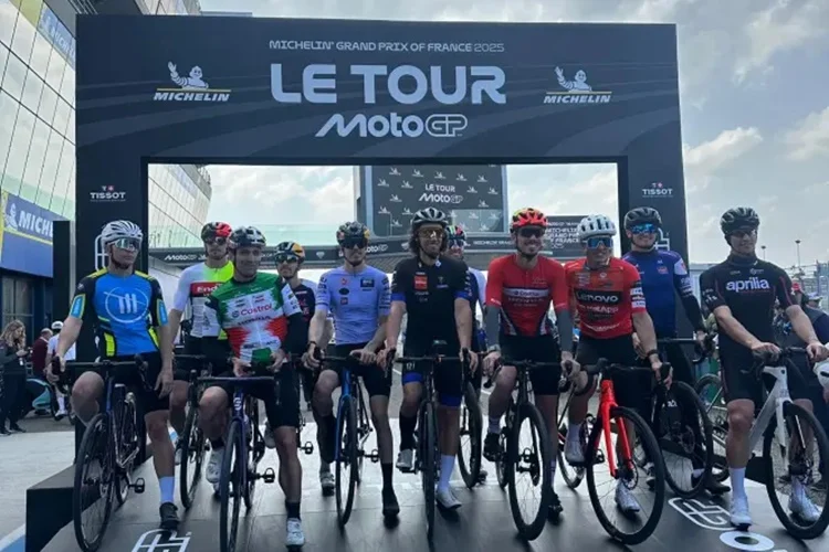 La Exhibición De Marc Márquez Antes Del Gp De Francia: También Gana En Bici Fuente: Honda