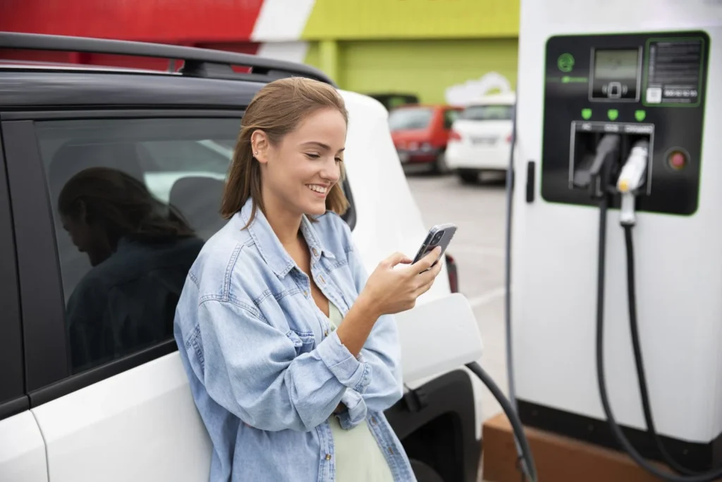 Riesgos Reales En Gasolineras: Más Allá Del Mito Del Móvil
