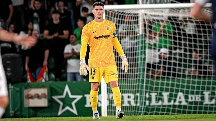 El Elche Cf Tiene Otro Reto En Riazor Más Allá Del Ascenso 1 Matías Dituro Portero Del Elche Fuente: Europa Press