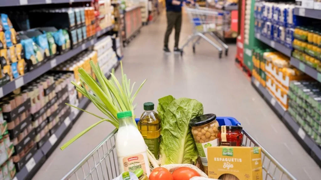 Consumidores Llaman Al Boicot A Supermercados Por Su Rechazo A La Reducción De Jornada 2 Supermercados Aldi
