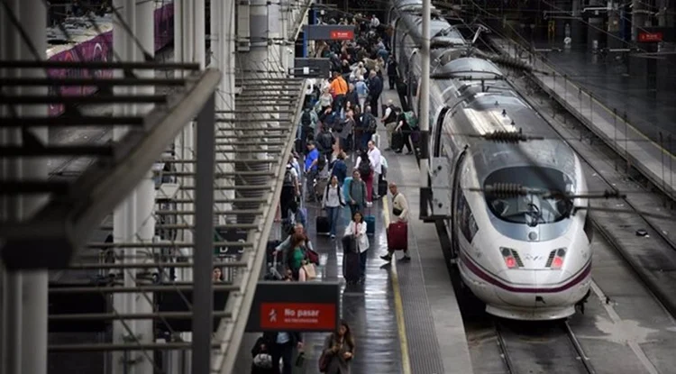 Trenes Madrid Sevilla Roo Cable Fuente: Europa Press