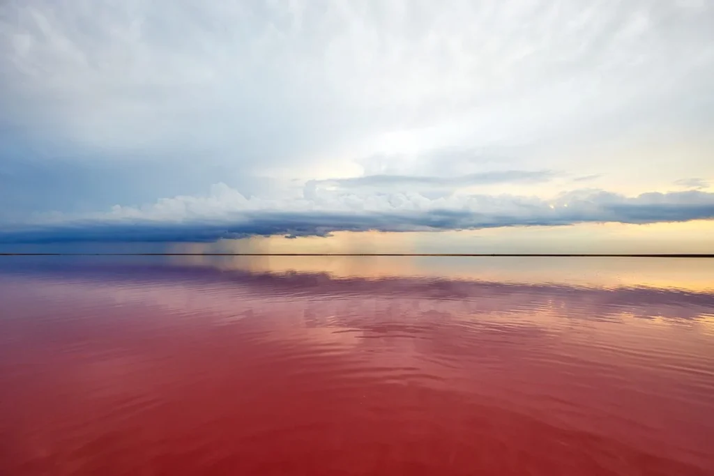 El Lago Africano Alcanza Temperaturas De 60 Grados