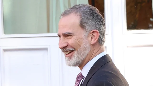 Felipe Vi Podría Enfrentar Tensiones En Zarzuela Por Su Una Obsesiva Afición, Según Fonsi Loaiza Y Pilar Eyre