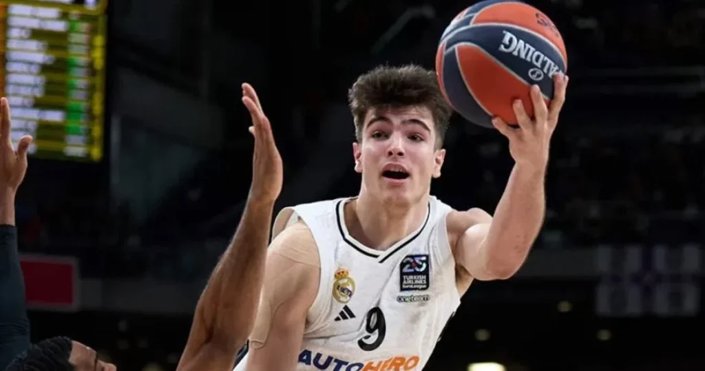 Tras El Draft De Hugo González, Otro Crack Del Real Madrid Se Va A La Nba 1 Hugo González Triunfa En El Draft De La Nba: Elegido El 28 Por Una Franquicia Histórica Fuente: Realmadrid