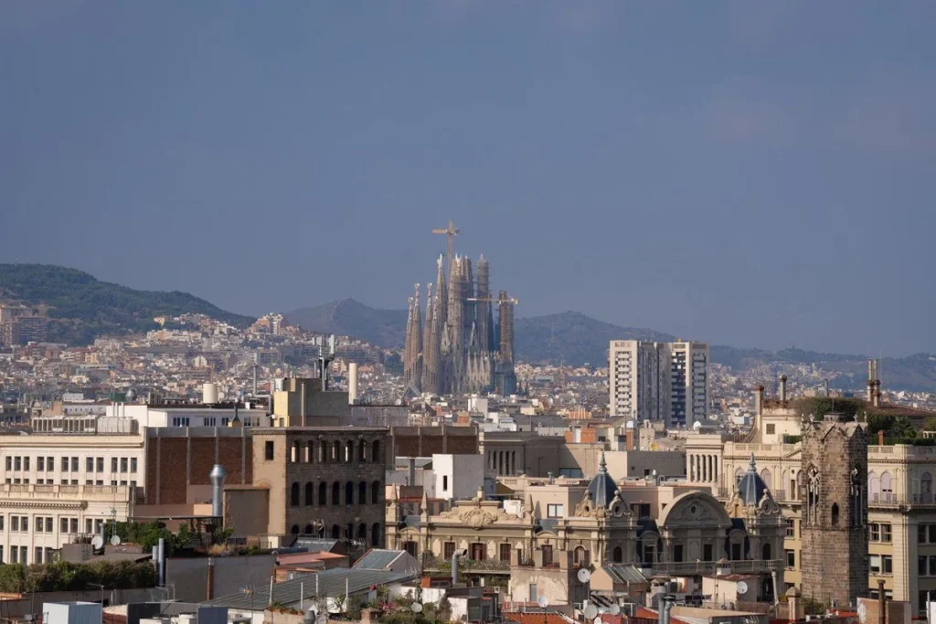 Barcelona Activa El Radar Digital Contra Los Pisos Turísticos 3 La Medida Refuerza La Estrategia Del Ayuntamiento Para Devolver Más De 10.000 Pisos Turísticos Al Mercado Residencial Antes De 2028