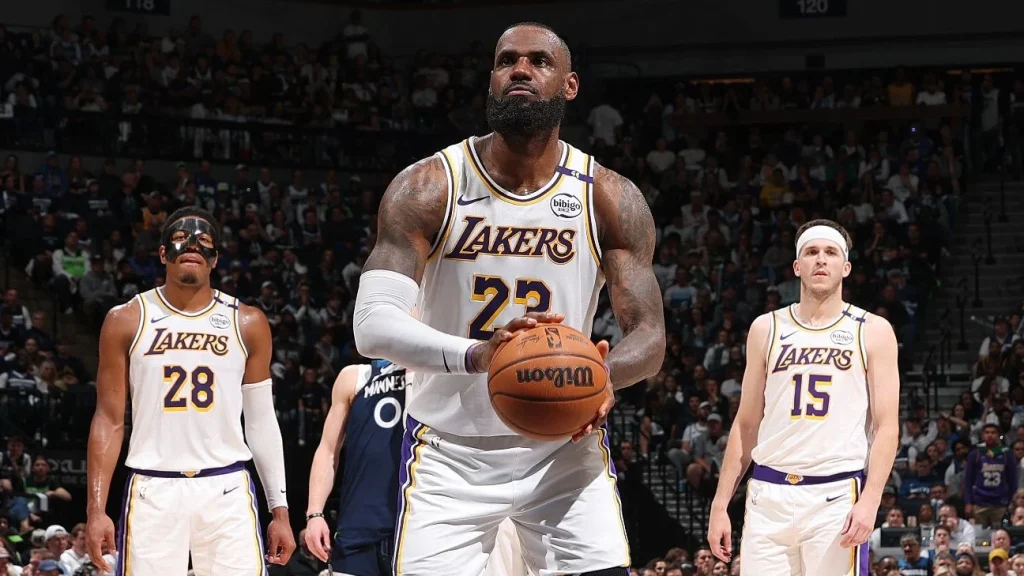La Venta De Los Lakers Supone Un Bombazo Mundial 1 La Venta De Los Lakers Supone Un Bombazo Mundial