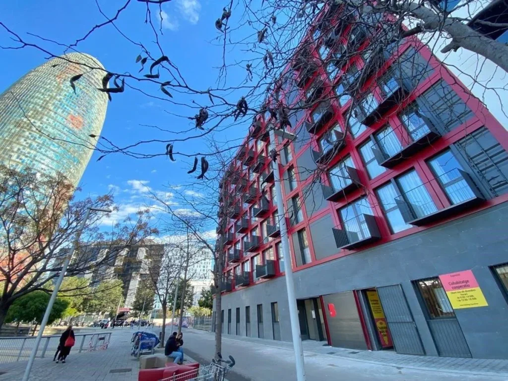 Barcelona Activa El Radar Digital Contra Los Pisos Turísticos 2 Las Plataformas Como Airbnb Deberán Verificar Registros Y Compartir Datos Mensualmente Con La Administración