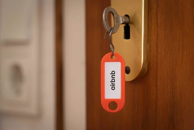 Los Hoteles Cambian Sus Precios Mientras España Cierra El Grifo A Airbnb