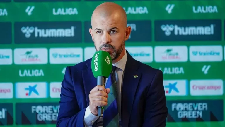 Manu Fajardo busca fórmulas creativas para cerrar el fichaje del año en el Betis