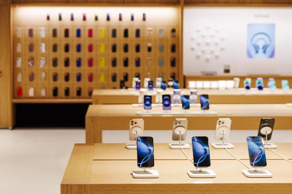 Un Iphone Que Lee Tus Correos Y Predice Tus Compras: Apple Inaugura La Era Del Teléfono Que Te Conoce Mejor Que Tú Mismo 3 Más Allá Del Smartphone: Así Planea Apple Redefinir Nuestra Relación Con La Tecnología