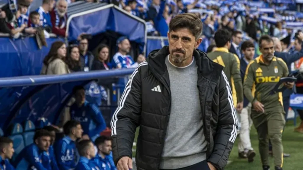 Paunovic Toma Primera Decisión Drástica En El Oviedo: Se Va 1 El Oviedo Prepara Un Bombazo Para Poner Cerrojo A La Portería Fuente: La Liga Hypermotion Paunovic