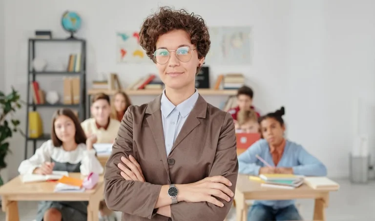 ¿Cómo ser profesor de primaria y por dónde empezar?