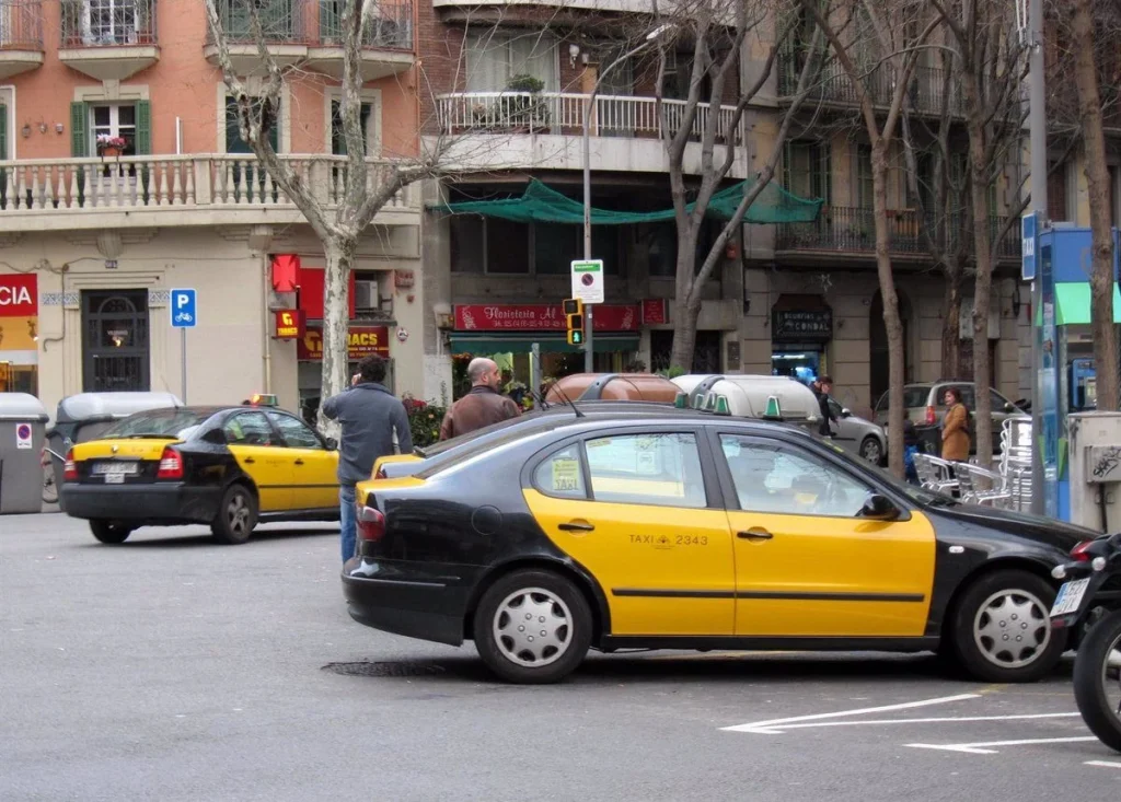 ¿Quién Manda En Las Calles De Barcelona? El Taxi Exige Reglas Antes De Que Las Apps Privaticen La Ciudad 2 Regulación En Juego: Por Qué El Sector Del Taxi Pide Límites Claros Para Las Apps