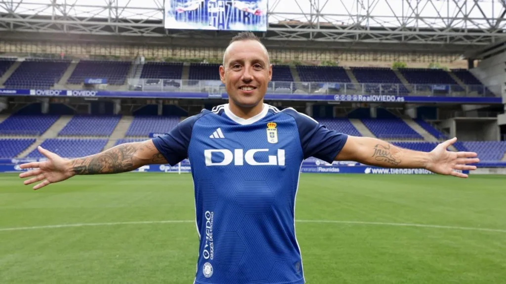 Cazorla Pone Al Oviedo A Dos Pasos De Laliga Ea Sports 1 Santi Cazorla