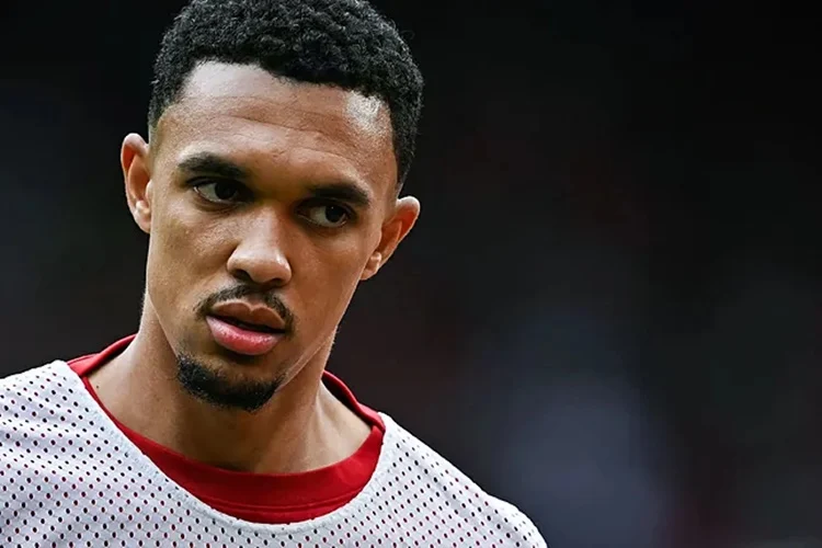 La Exigencia De Xabi Alonso A Arnold: “Si Quieres Ser Titular…” 1 Alexander-Arnold Xabi Alonso Fuente: Afp