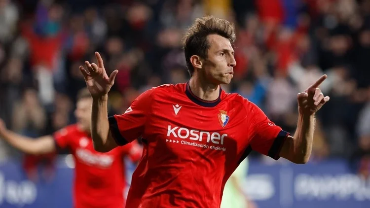 Xabi Alonso Pide Al Real Madrid Pagar Una Cláusula En Osasuna 1 Budimir Osasuna Real Madrid Xabi Alonso Fuente: Laliga