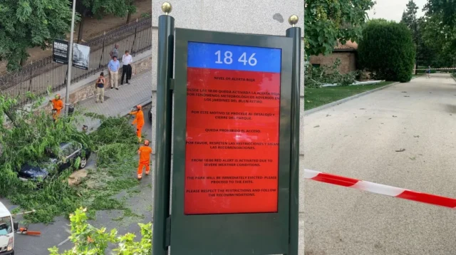 Madrileños No Entienden Los Cierres De El Retiro Por Calor: «Quieren Que Gastemos En Bares Para No Morirnos»