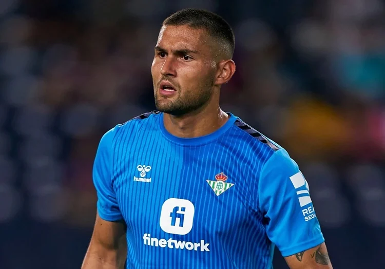 Julián Calero Apunta El Primer Fichaje Del Levante Ud Tras El Ascenso: Juega En El Betis 1 Fran Vieites Levante Ud Julián Calero Fuente: Real Betis
