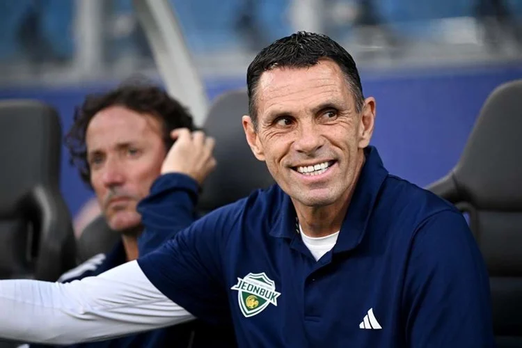 Gustavo Poyet Filtra Qué Pasó Con Su Fichaje Por El Real Zaragoza 1 Gustavo Poyet Zaragoza Fuente: Jednbuk