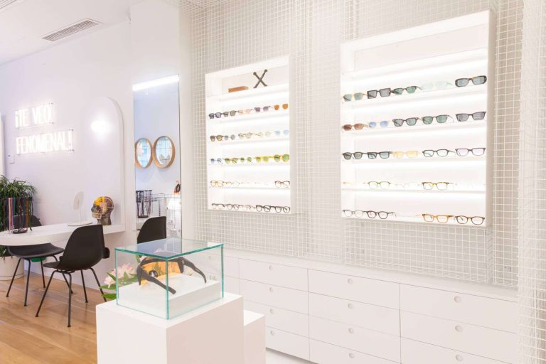 L’Atelier Ópticas celebra un año de diseño y cuidado visual en pleno corazón de Madrid