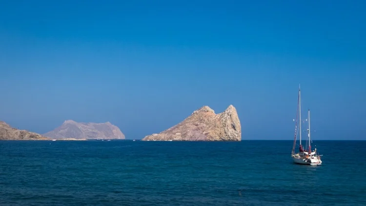 Los Destinos Más Baratos Para Alquilar Un Apartamento En La Playa Este Verano 2 Isla Del Fraile Destinos Baratos Alquilar Apartamentos Playa Fuente: Región De Murcia
