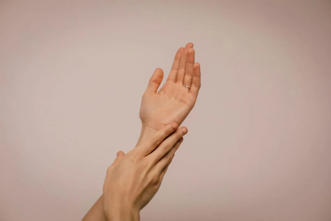 ¿Qué es la quiromancia y cómo se aplica la lectura de la palma de la mano?