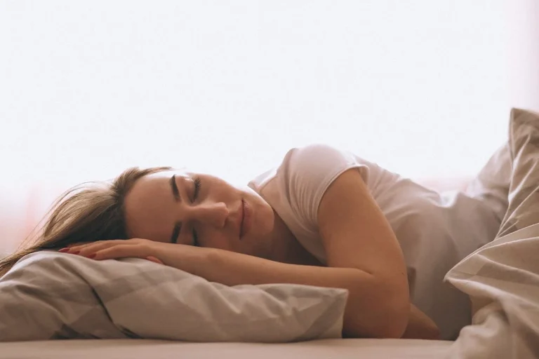 ¿A qué temperatura debe estar la habitación para dormir? La ciencia responde