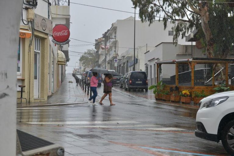 La AEMET activa los avisos por tormentas y calor en 13 provincias de la península