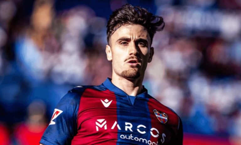 Álex Forés no jugará en el Levante por el músculo financiero del Oviedo