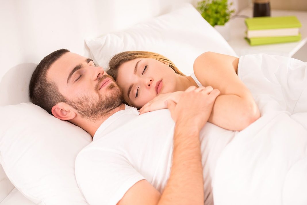 DORMIR EN PAREJA, UNA PRÁCTICA QUE HA EVOLUCIONADO A LO LARGO DE LA HISTORIA