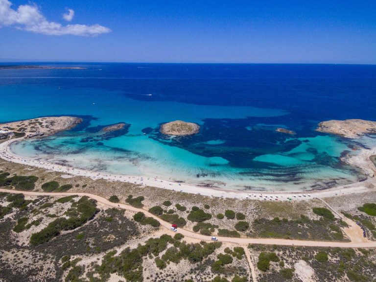 Anímate a visitar la isla menos conocida de Baleares que es un refugio para los amantes de la naturaleza