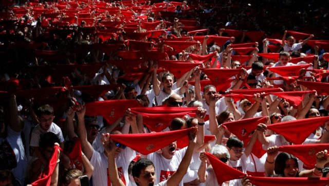 Francia Propone Eliminar Días Festivos Por Productividad: ¿Puede Hacer Lo Mismo España?