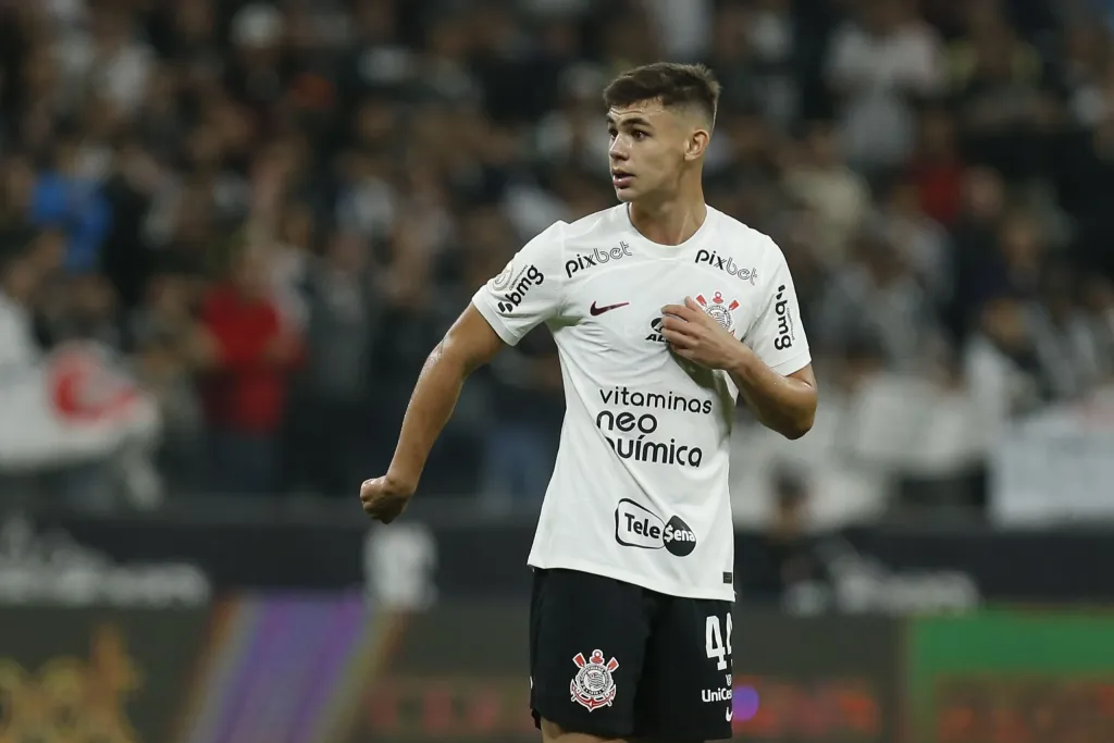 Manu Fajardo Se Lleva Un Centrocampista Del Psg Al Betis 1 Gabriel Moscardó