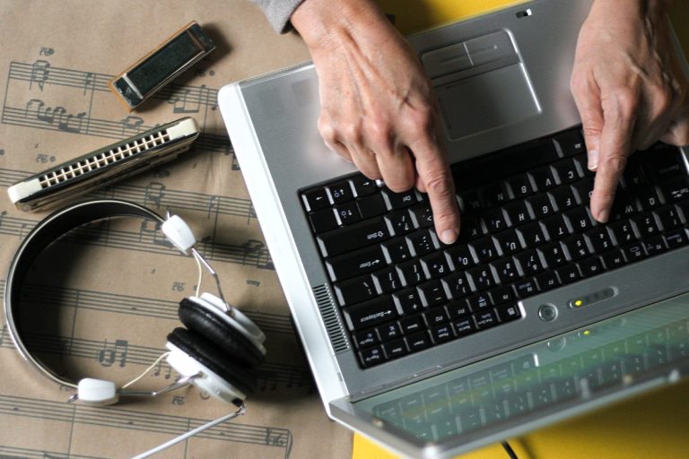 Las mejores herramientas para crear tu propia música gracias a la inteligencia artificial