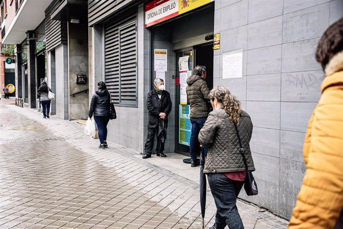 ¿Eres Autónomo Y Tienes Más De 52 Años? Este Error Puede Dejarte Sin Ayudas Del Sepe 3 Los Expertos Aconsejan Trabajar Por Cuenta Ajena Al Menos Tres Meses Para Abrir La Puerta A La Prestación