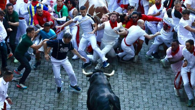 Los ‘Tiktokers’ Ponen En Peligro La Vida De Los Corredores En San Fermín
