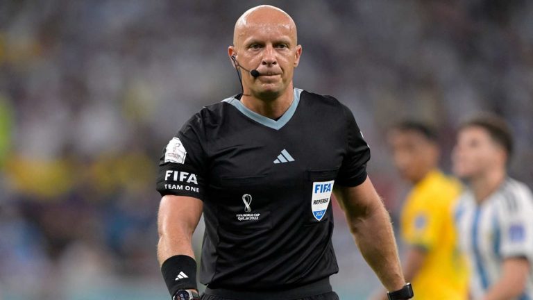 Marciniak se cruza otra vez en el camino del Real Madrid y desata suspicacias